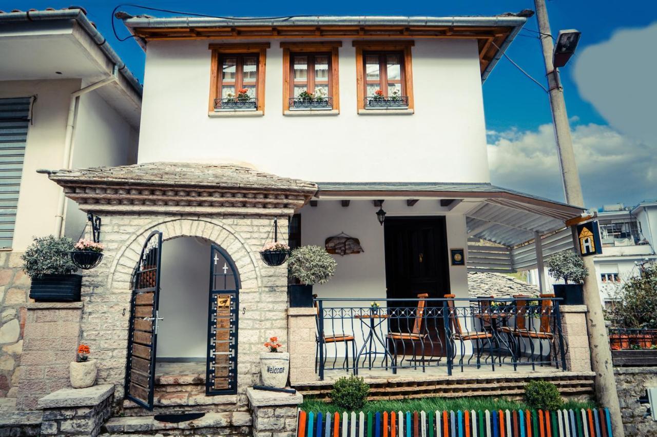 Hotel Domino Gjirokaster Bagian luar foto