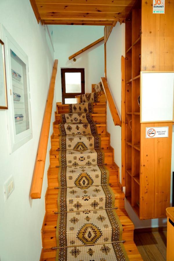 Hotel Domino Gjirokaster Bagian luar foto