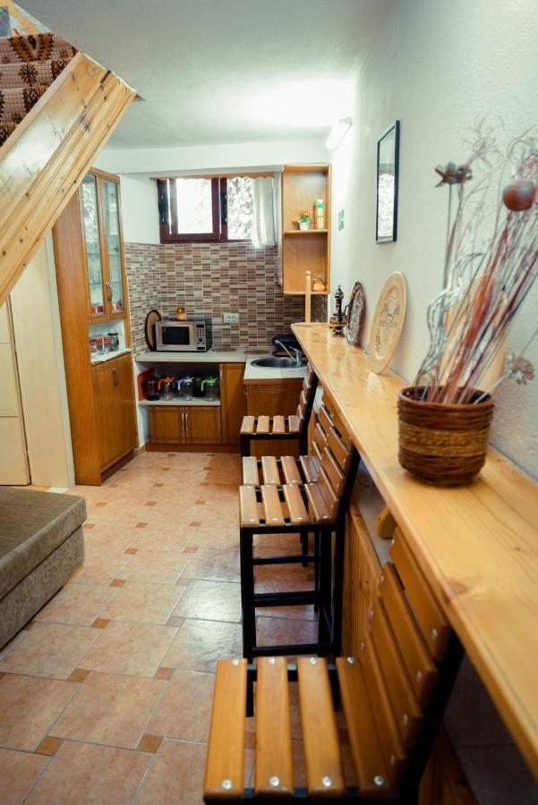 Hotel Domino Gjirokaster Bagian luar foto