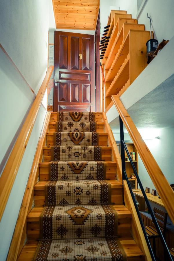Hotel Domino Gjirokaster Bagian luar foto