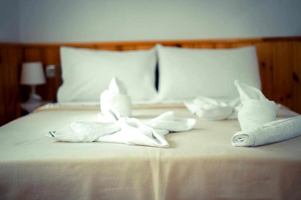 Hotel Domino Gjirokaster Bagian luar foto