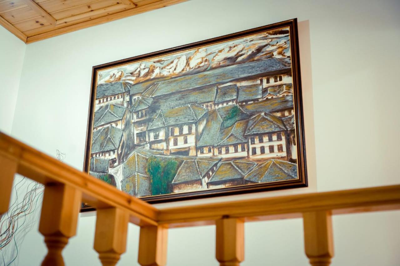 Hotel Domino Gjirokaster Bagian luar foto