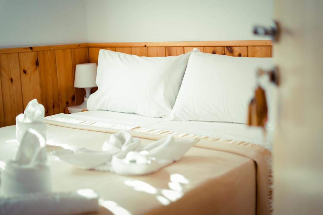 Hotel Domino Gjirokaster Bagian luar foto